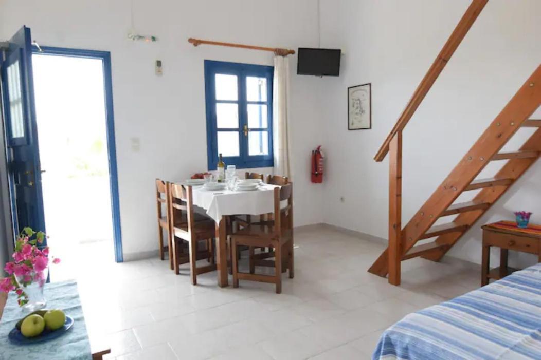 Thalassitis Coastal Apartments Perivolos  Exterior foto